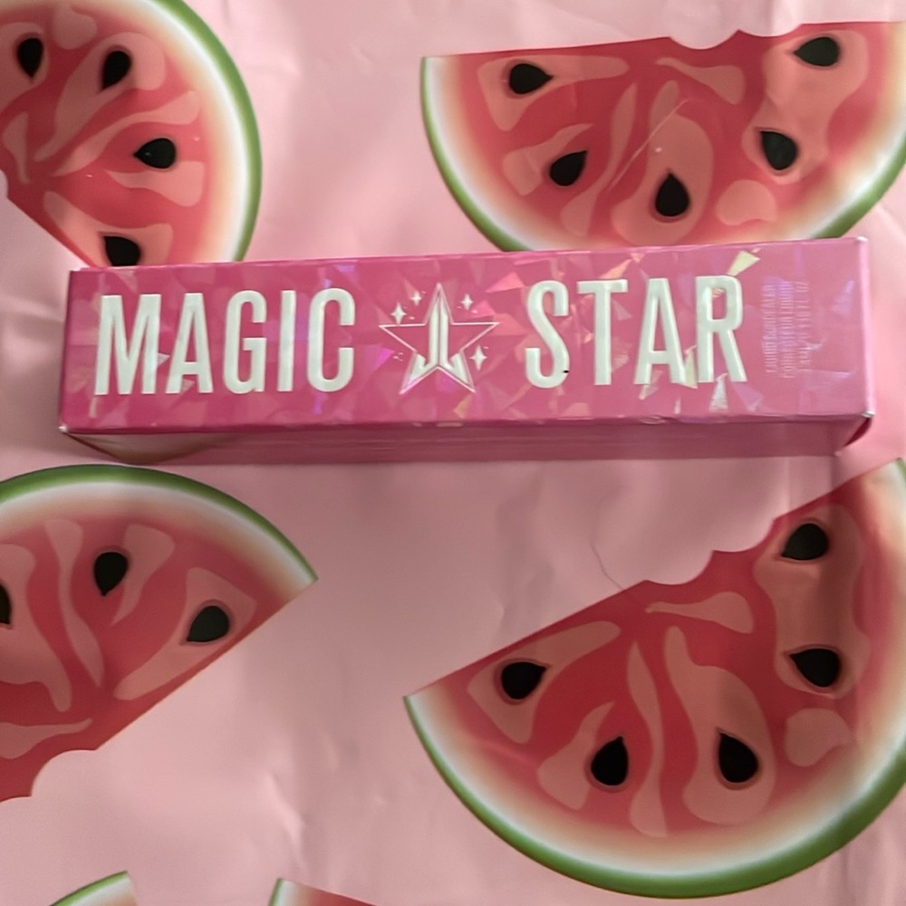 Jeffrey Star Magic star concealer Yellow NWT IN BOX
